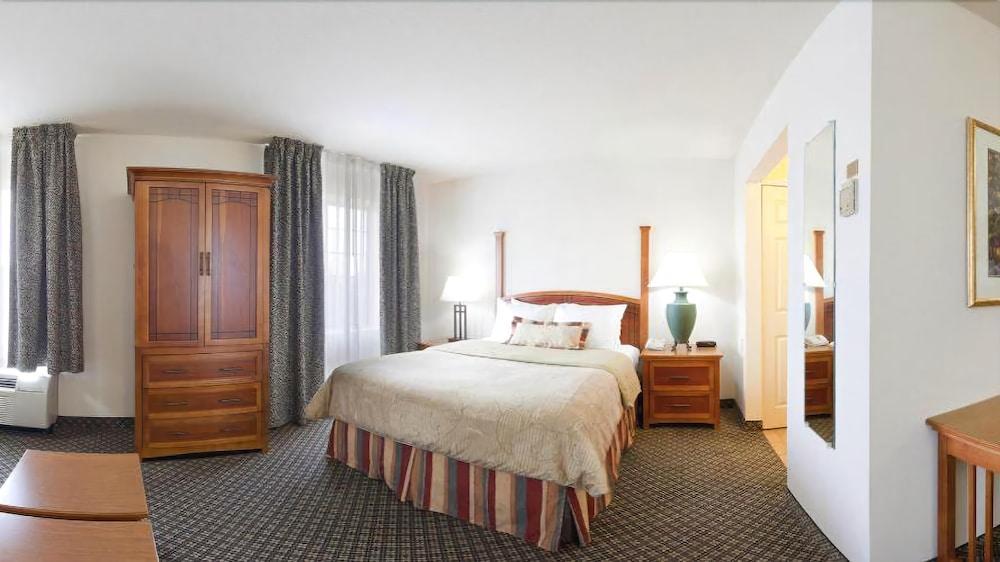 Staybridge Suites Allentown Airport Lehigh Valley By Ihg Екстер'єр фото
