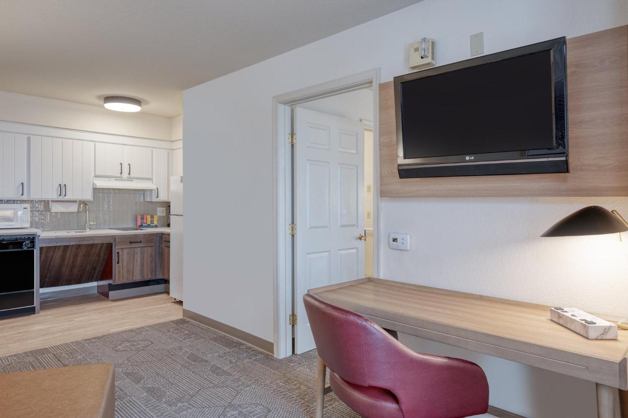 Staybridge Suites Allentown Airport Lehigh Valley By Ihg Екстер'єр фото