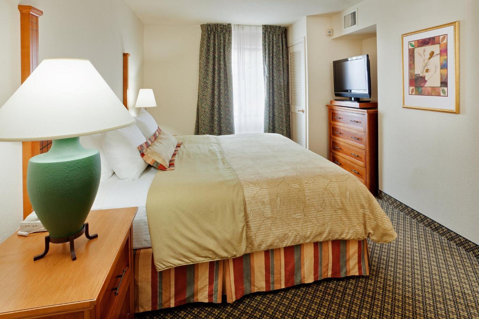 Staybridge Suites Allentown Airport Lehigh Valley By Ihg Екстер'єр фото