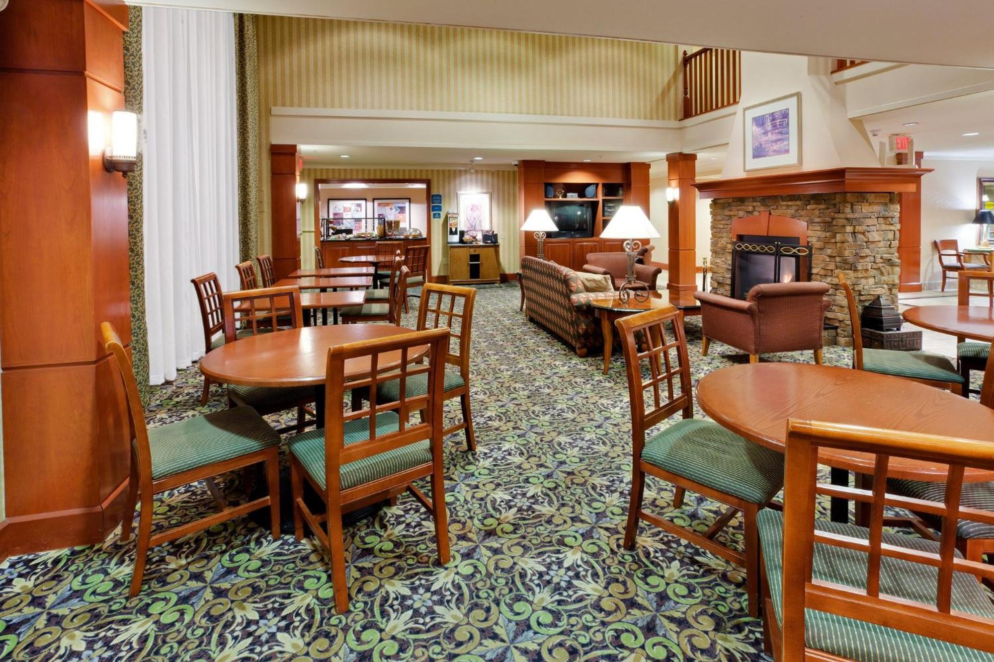 Staybridge Suites Allentown Airport Lehigh Valley By Ihg Екстер'єр фото