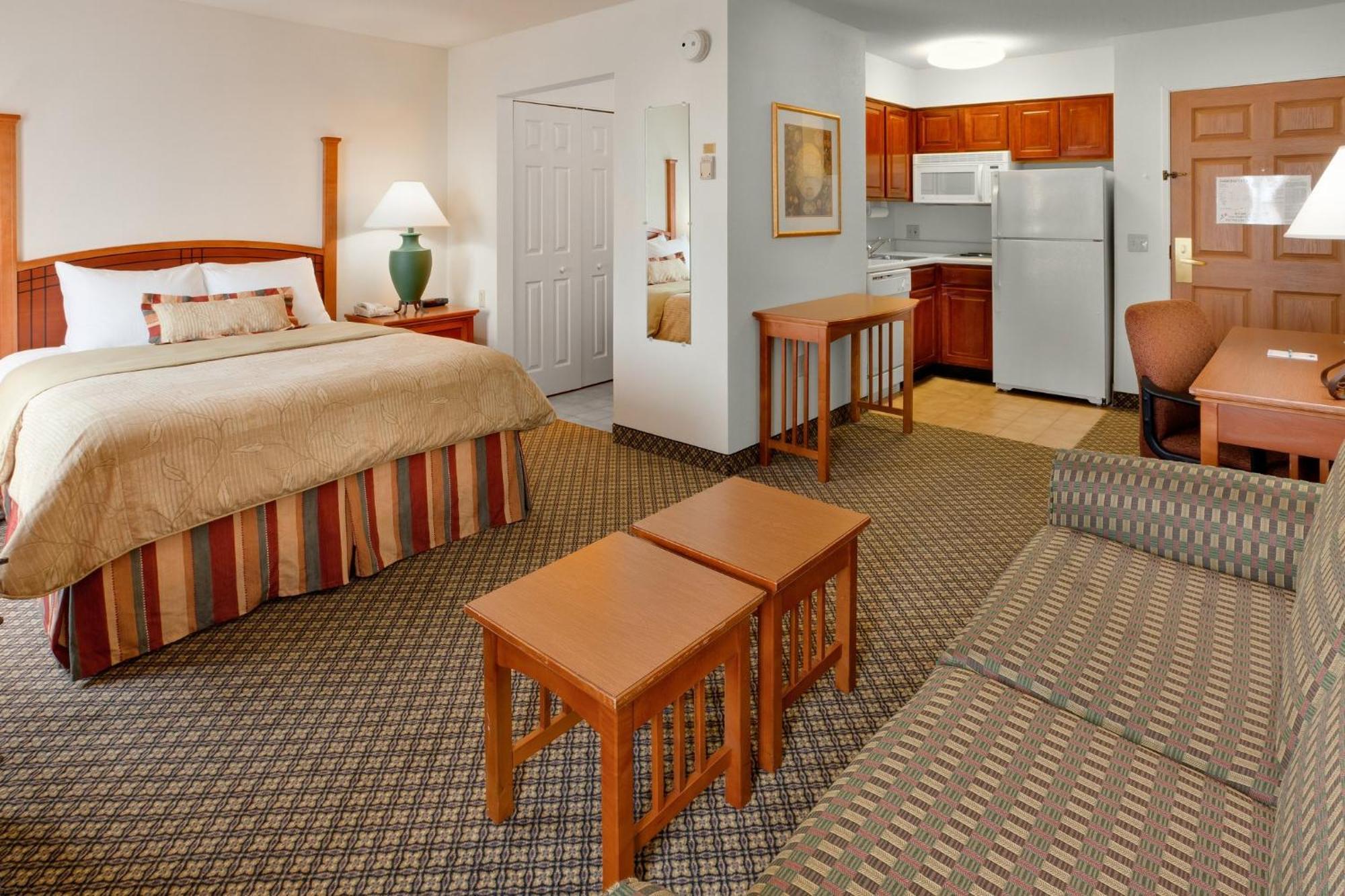Staybridge Suites Allentown Airport Lehigh Valley, An Ihg Hotel Екстер'єр фото