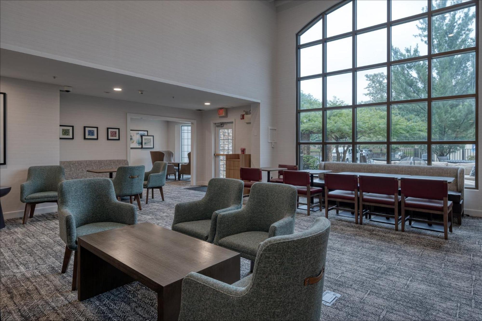 Staybridge Suites Allentown Airport Lehigh Valley, An Ihg Hotel Екстер'єр фото