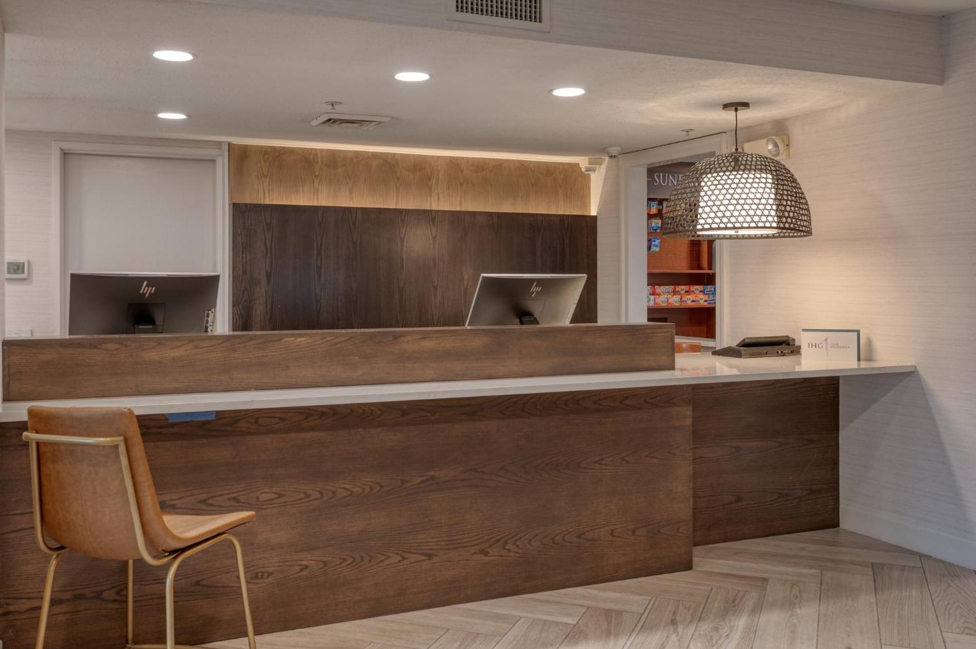Staybridge Suites Allentown Airport Lehigh Valley By Ihg Екстер'єр фото